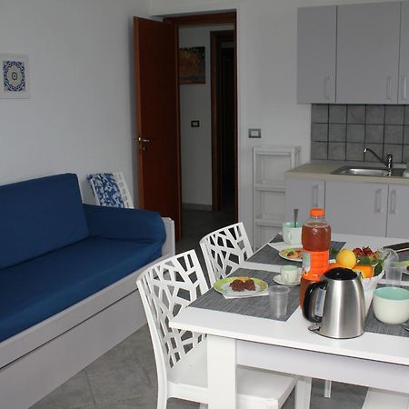 Villa Anita Apartments Capo dʼOrlando Eksteriør billede