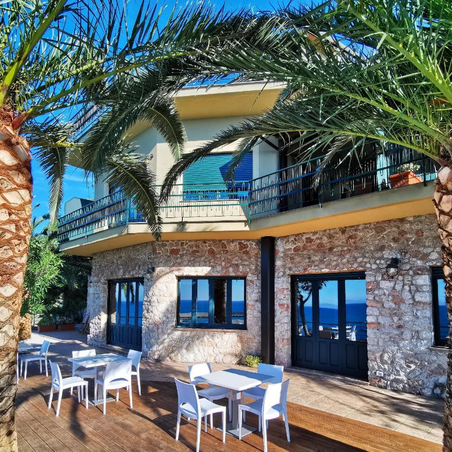 Villa Anita Apartments Capo dʼOrlando Eksteriør billede