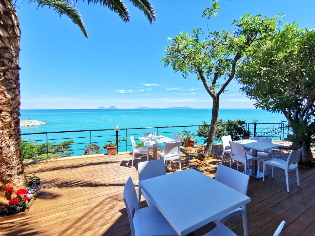 Villa Anita Apartments Capo dʼOrlando Eksteriør billede