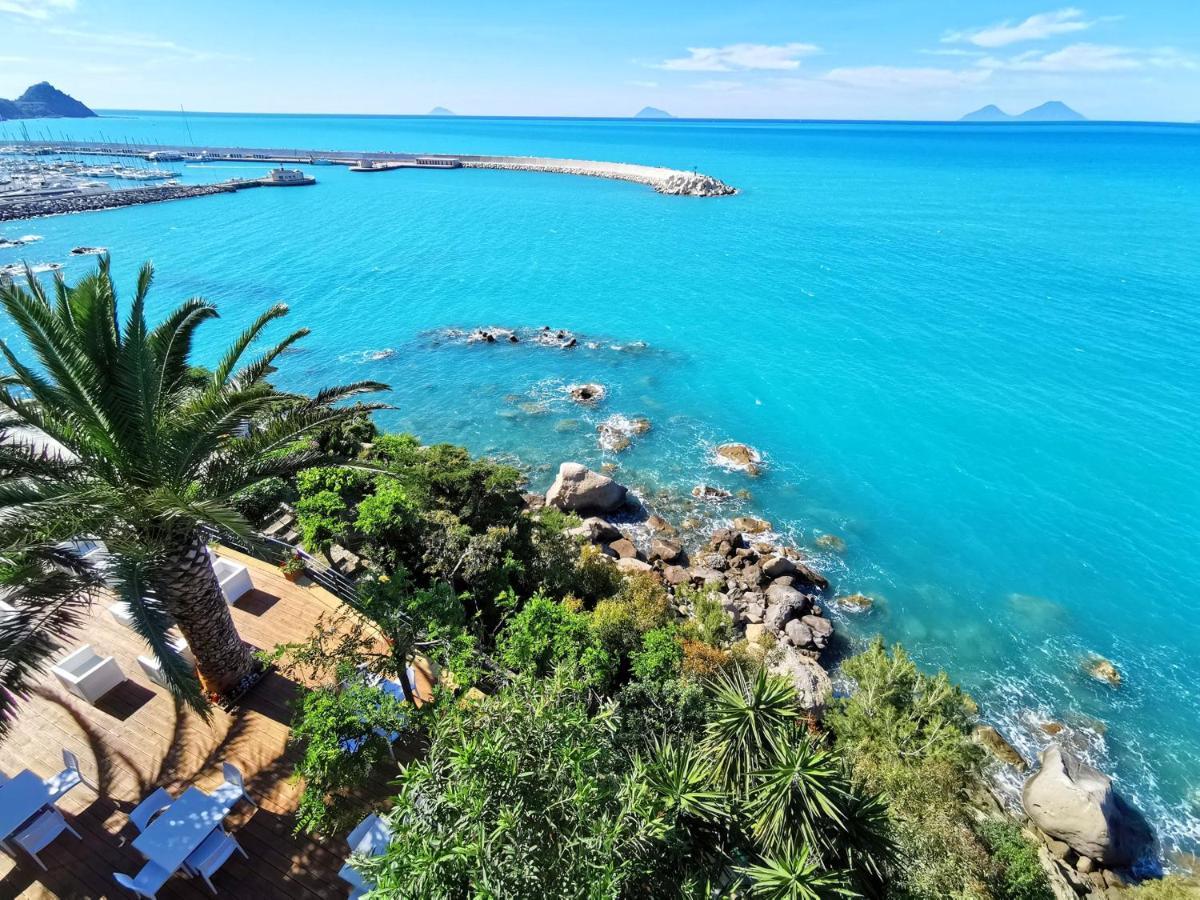 Villa Anita Apartments Capo dʼOrlando Eksteriør billede