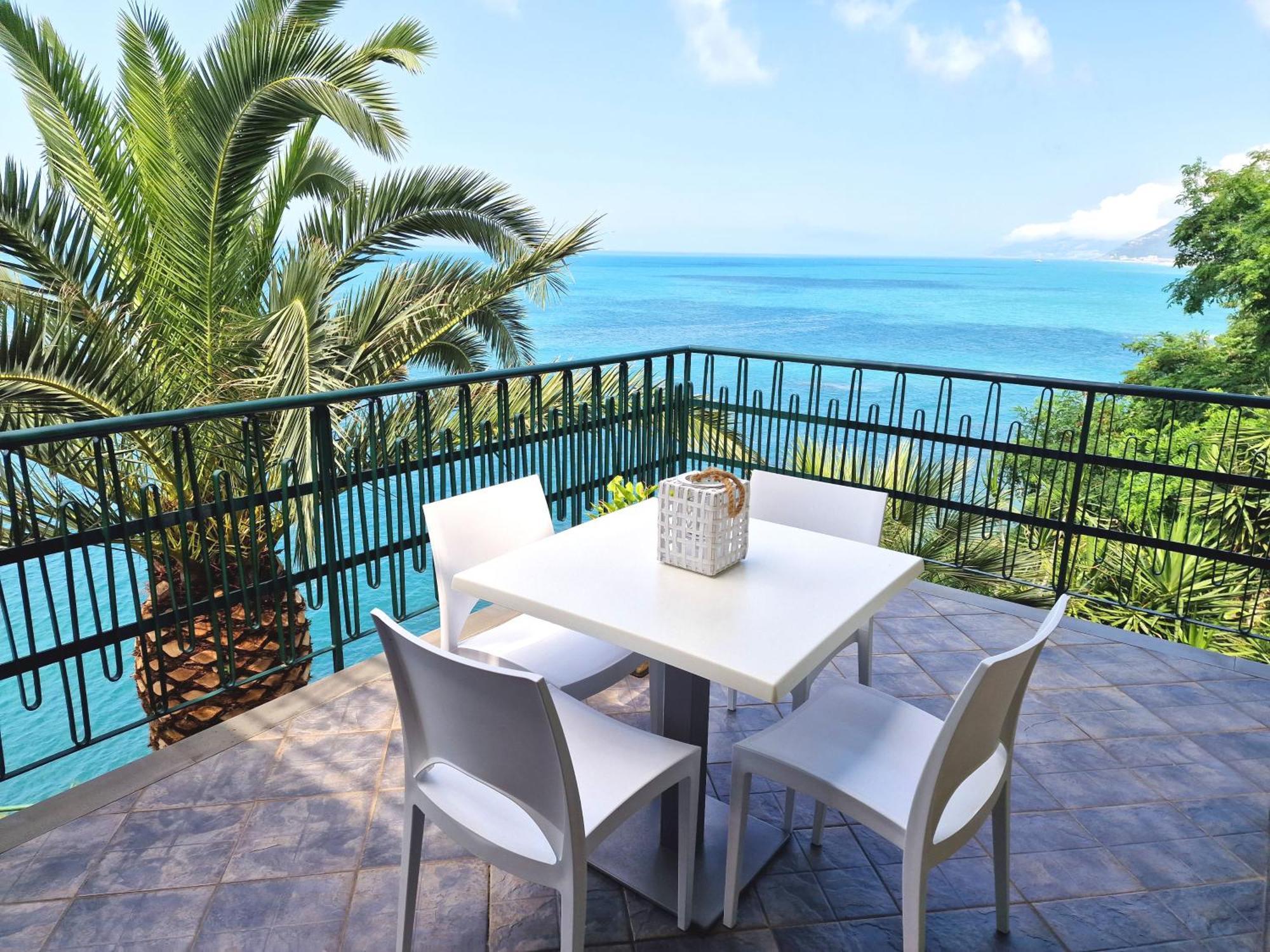Villa Anita Apartments Capo dʼOrlando Eksteriør billede