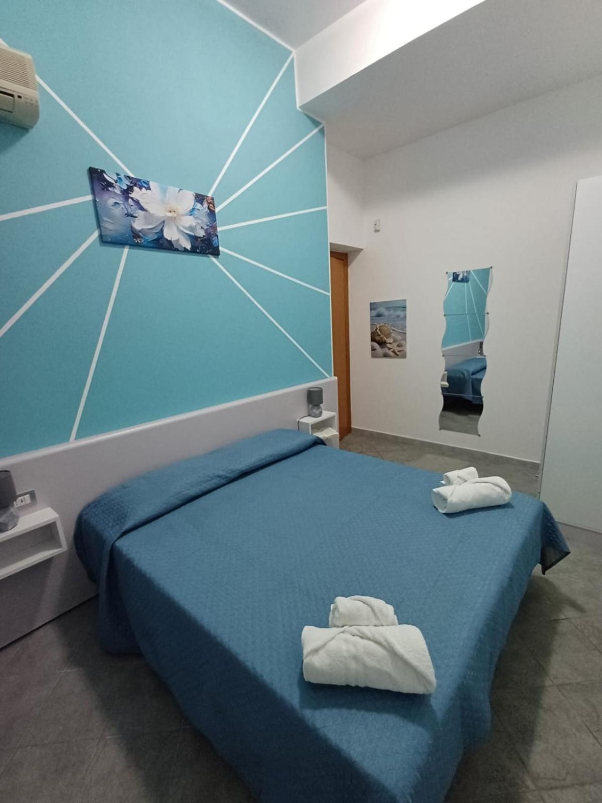 Villa Anita Apartments Capo dʼOrlando Eksteriør billede
